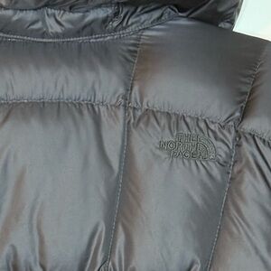 *SOLD* The North Face Women’s Down Filled Long Puffer / Black / Size Small